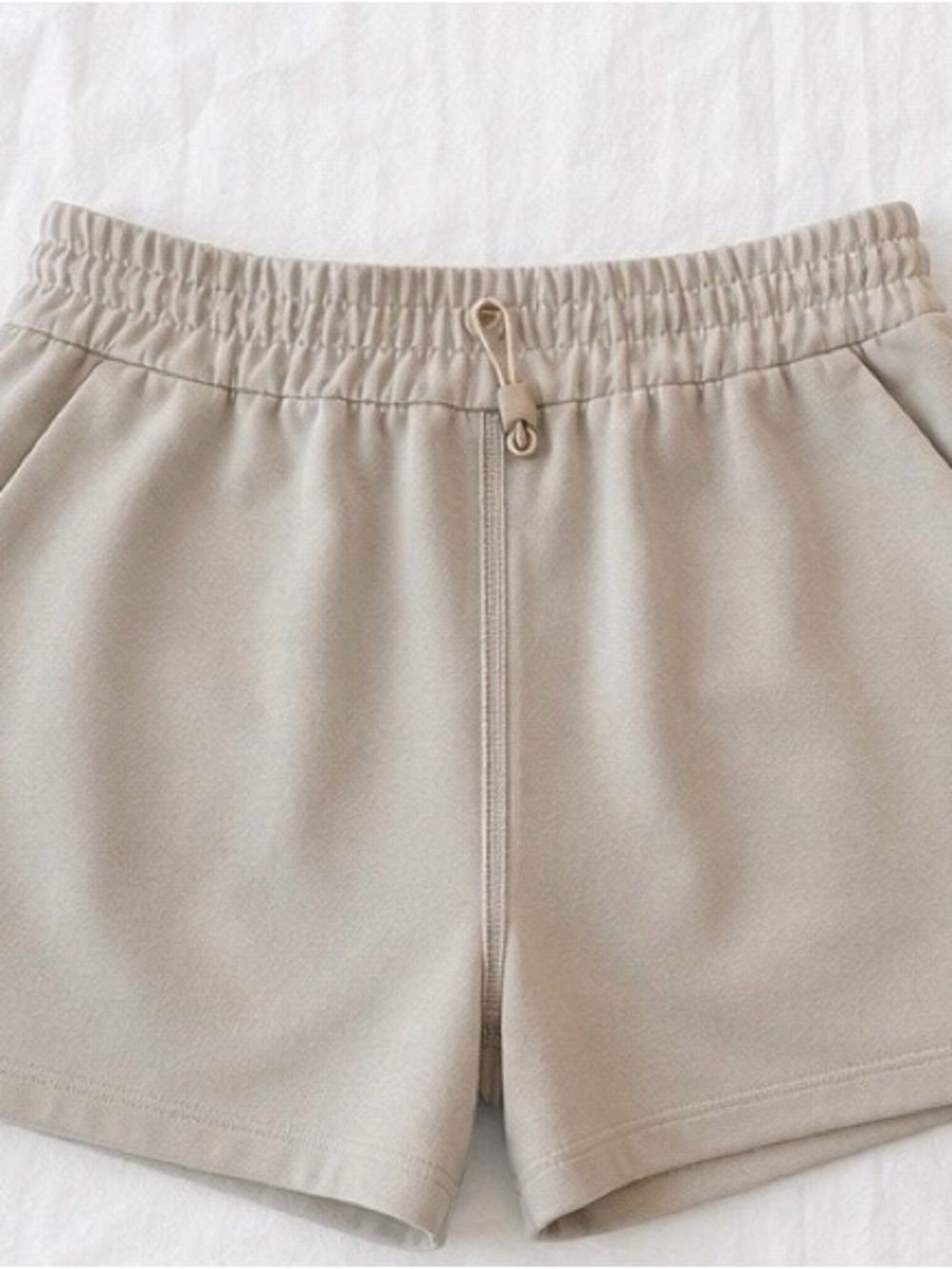 Lululemon Softstreme Casual Elastic Waist Beige Shorts Bone Size 8